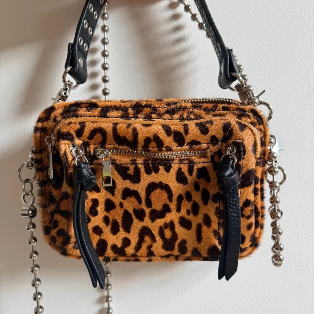 Leopard Print Crossbody Bag with Black Accents - Picture 1 of 4